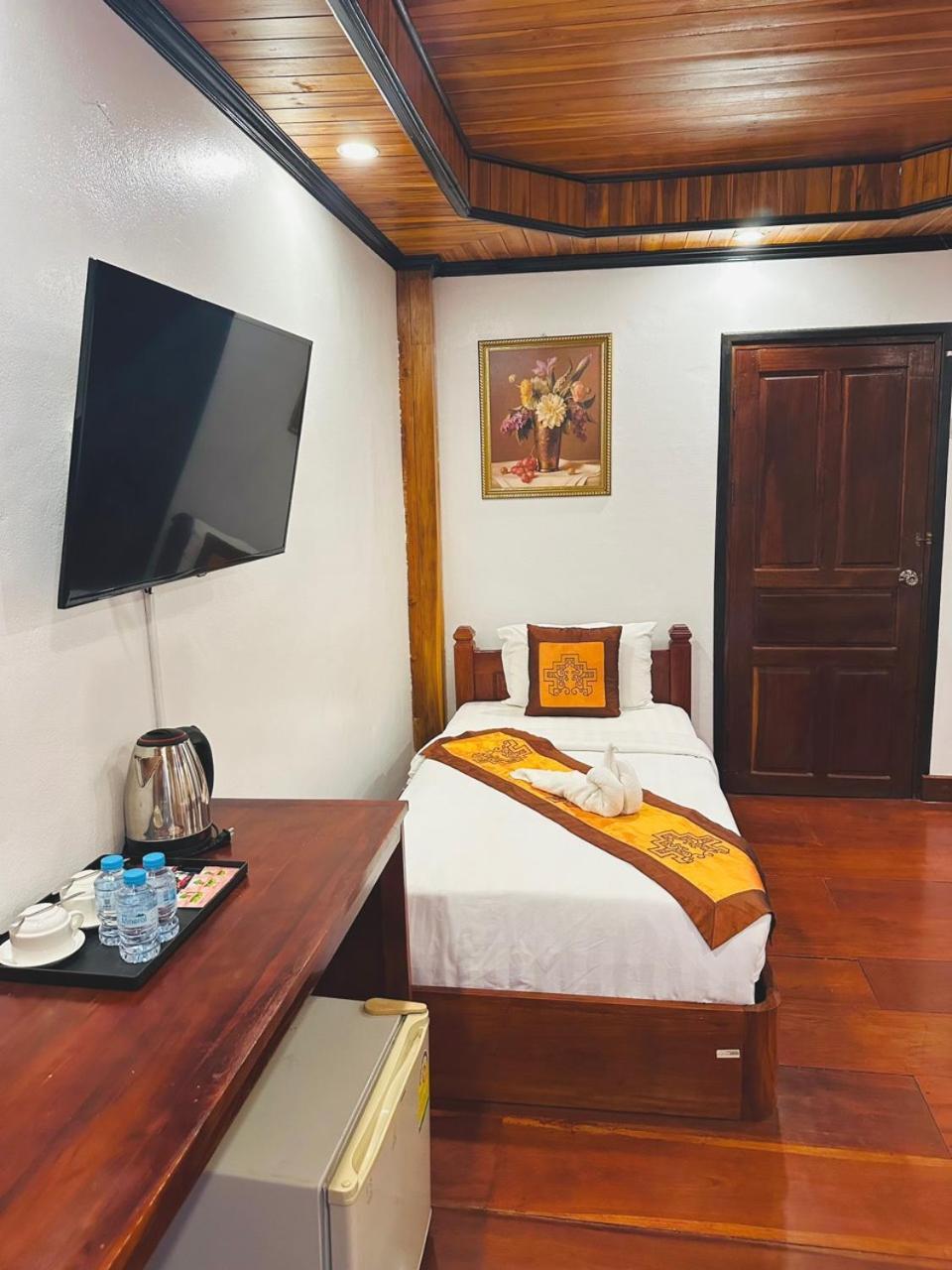 Luang Prabang Oudomlith Villa & Travel Экстерьер фото