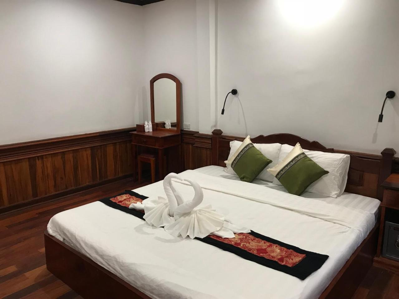 Luang Prabang Oudomlith Villa & Travel Экстерьер фото